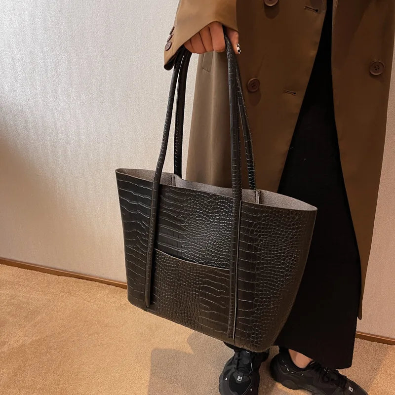 Christina™ | Elegante Schultertasche