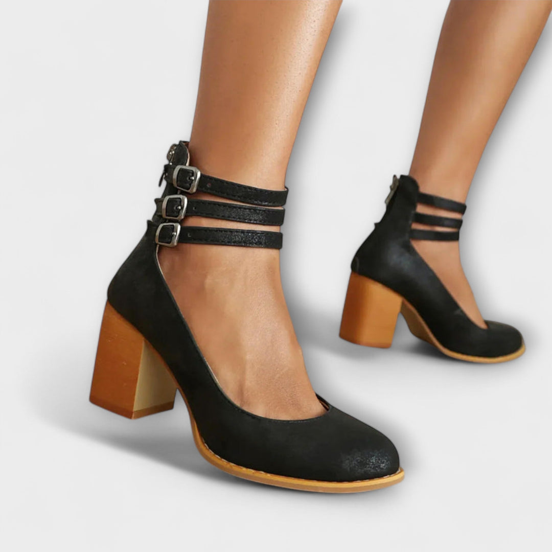Alira – Pumps mit Knöchelriemen Design