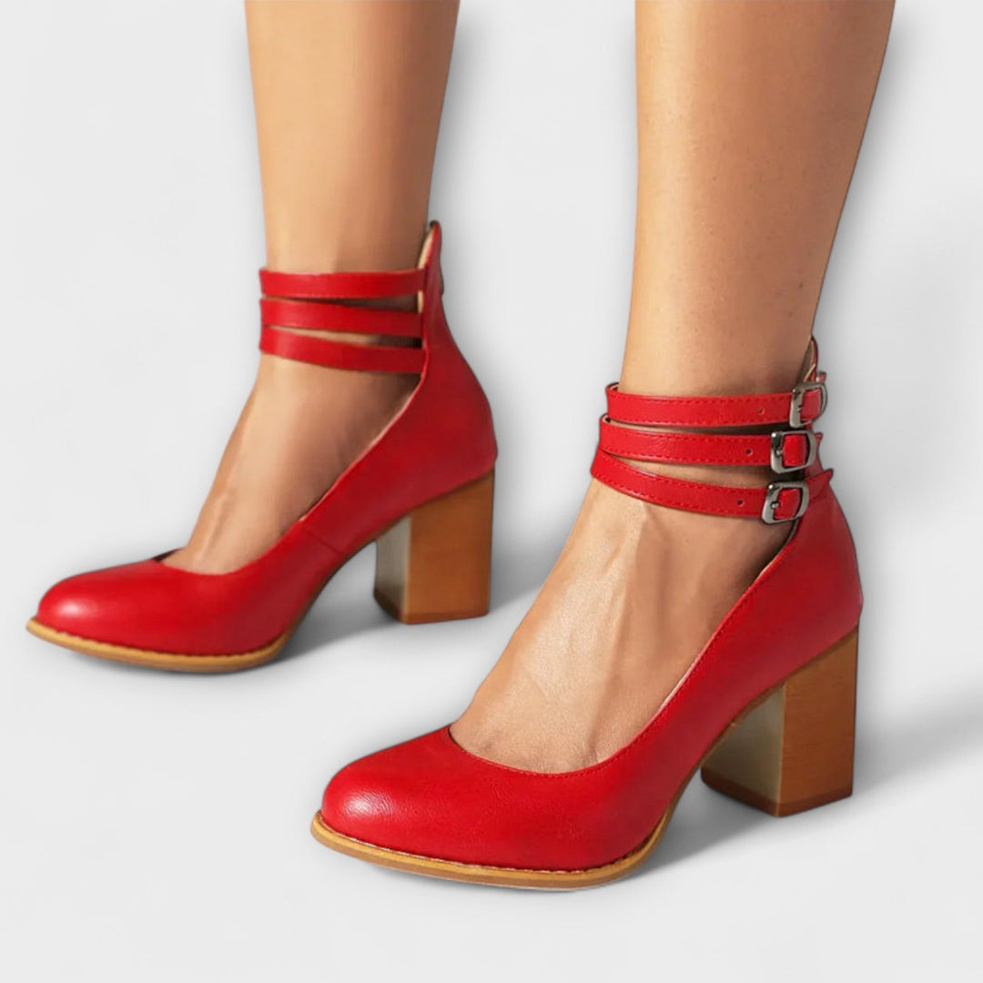Alira – Pumps mit Knöchelriemen Design