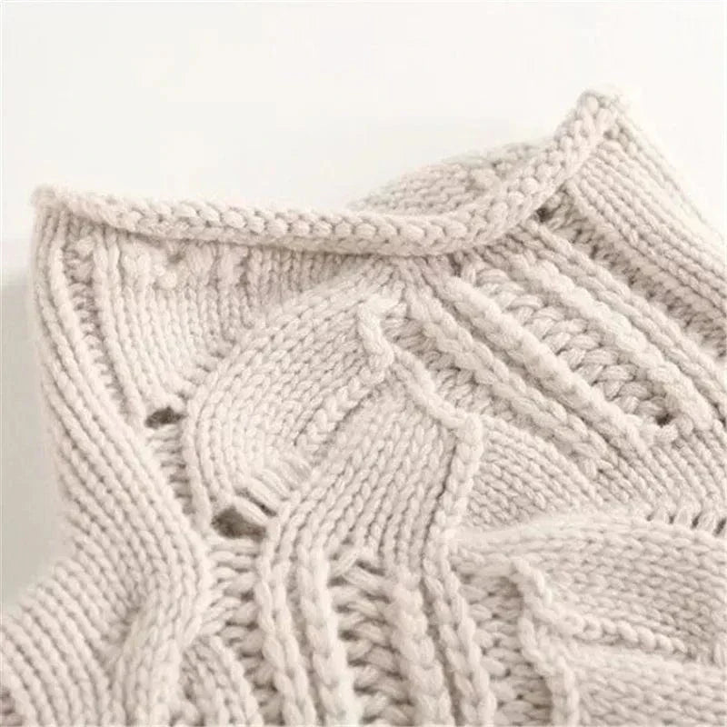 Alice | Umhüllender Pullover mit hohem Kragen