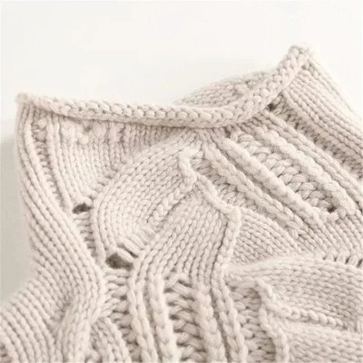 Alice | Umhüllender Pullover mit hohem Kragen