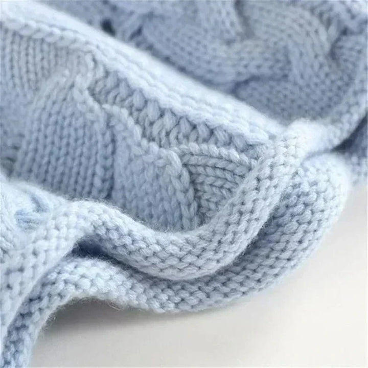 Alice | Umhüllender Pullover mit hohem Kragen