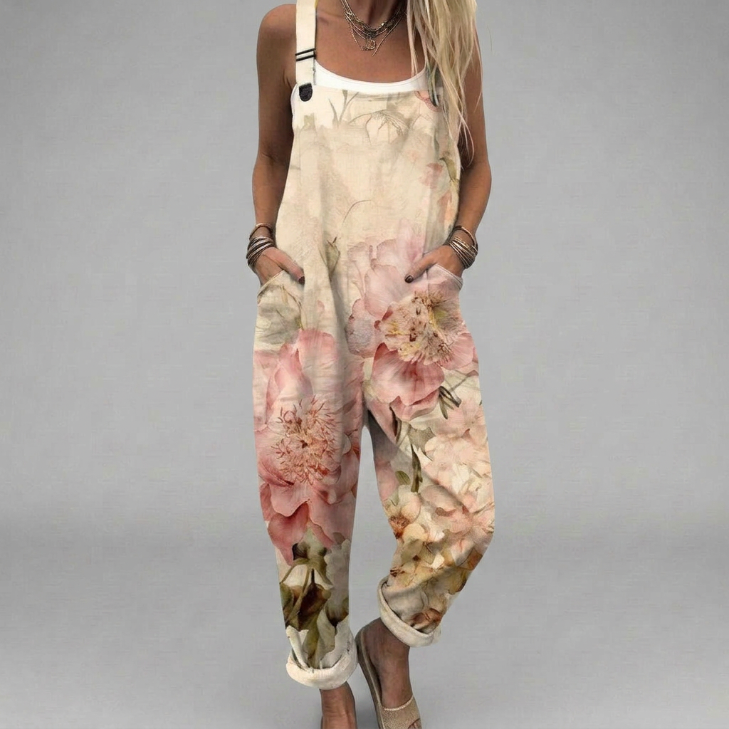 Latzhose mit Aquarell-Blüten
